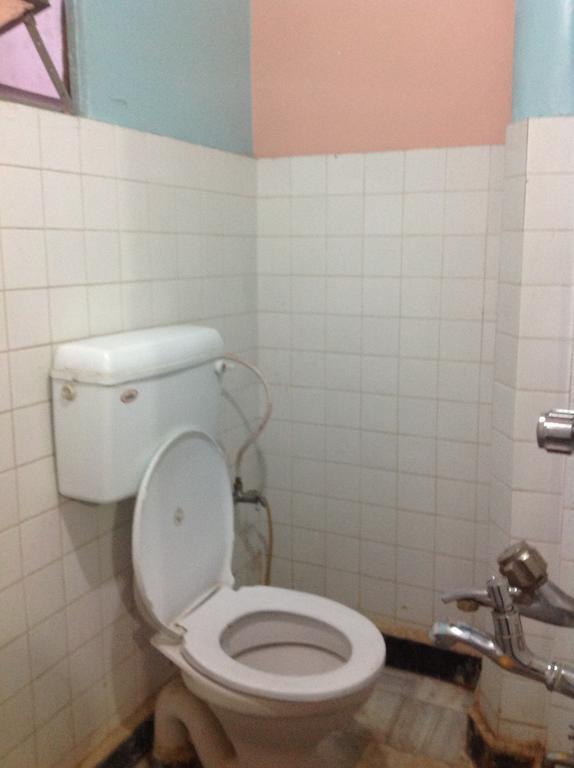 Hotel Sandeep Варанаси Стая снимка